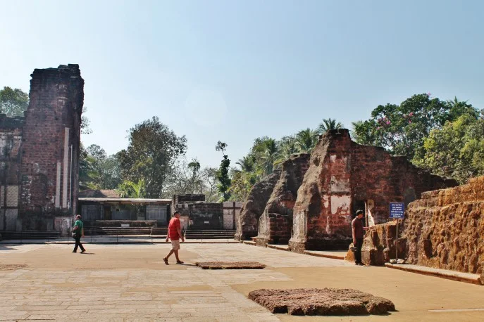 Inside the Belly of the Ruins