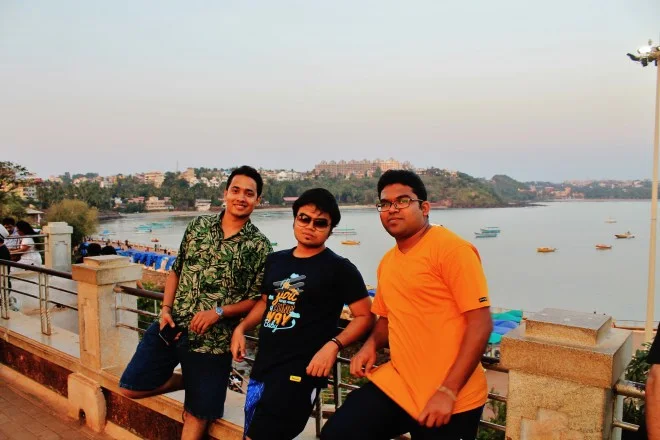 Chilling atop Dona Paula
